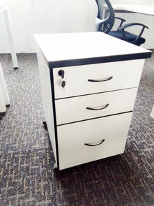 天津二手辦公展柜 大中小型樣式多樣，質量有保障